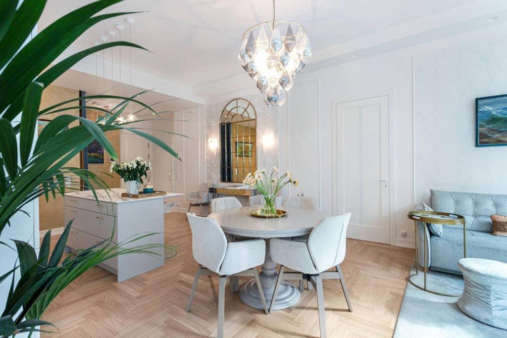 Jogailos Residence Peaceful Old Town Luxury 3 Bdr, 2 Bthr, Free Garage, Top-Speed Wifi VNO Exterior foto